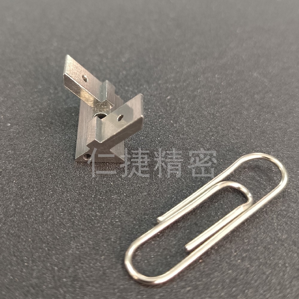不锈钢精密件